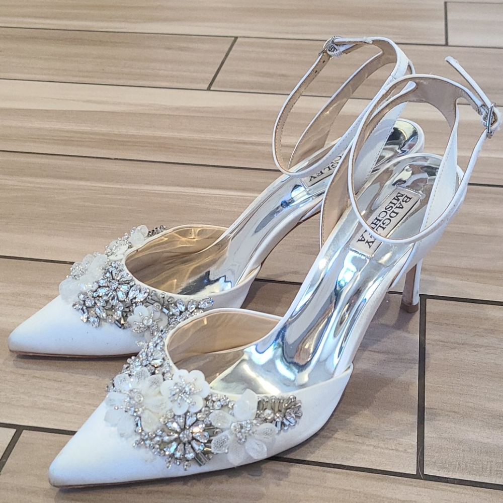Badgley Mischka bridal heels 👰🏻‍♀️